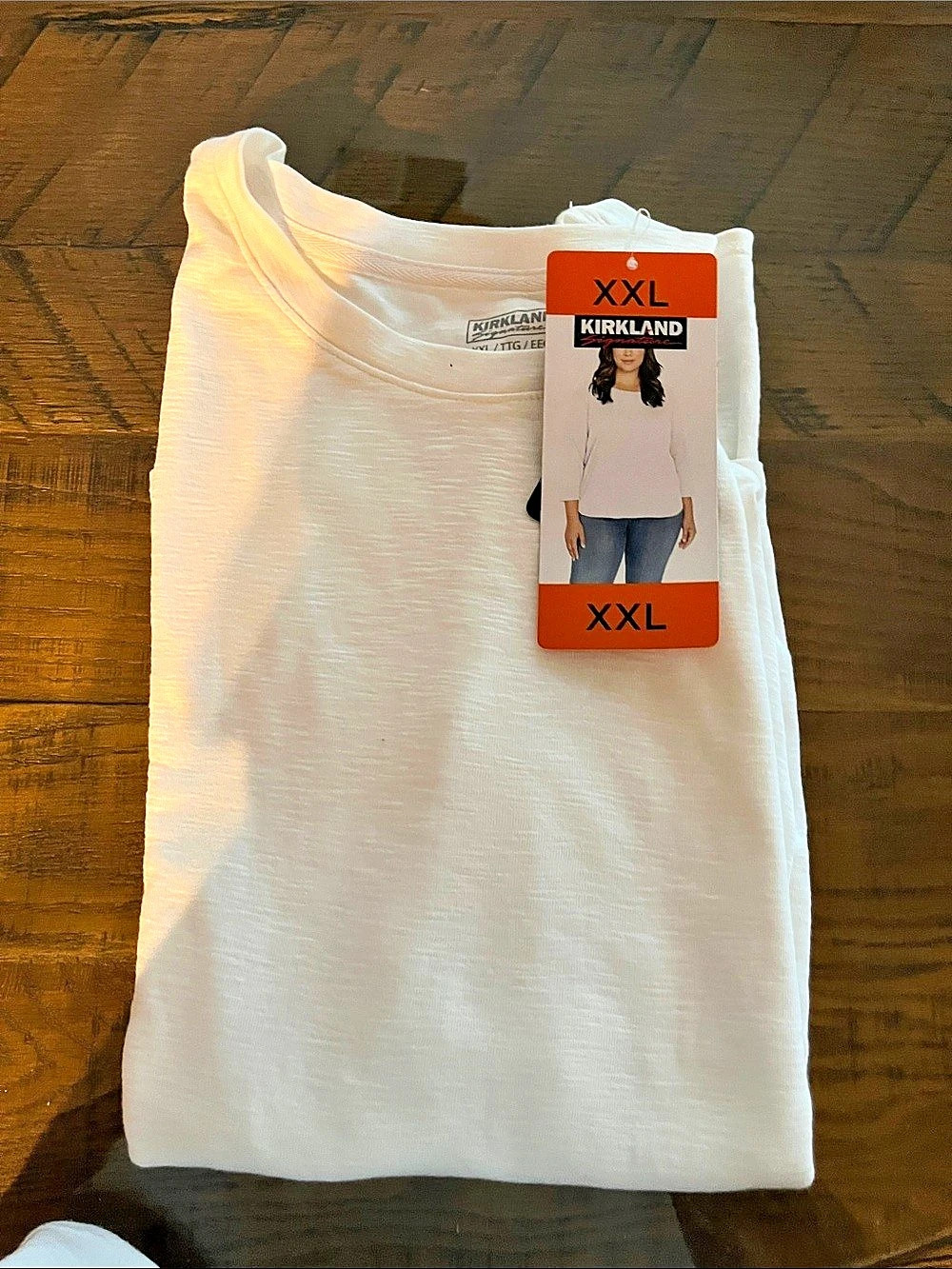 Kirkland Women's long sleeve Top in White Size XXL NWT